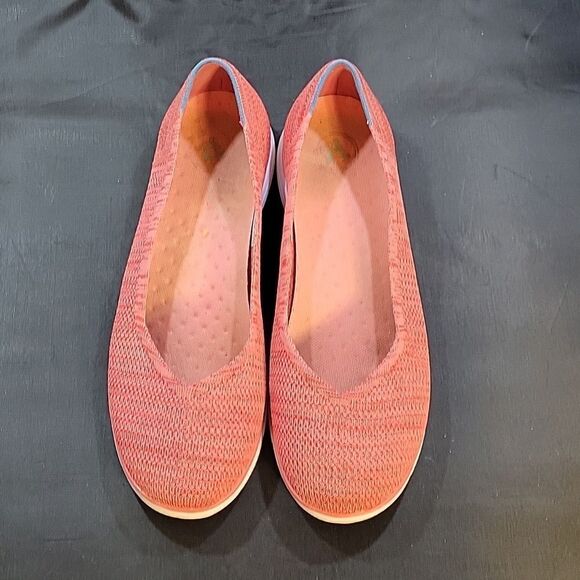 PROPET ROUND TOE SLIP-ON STYLE WOMEN"S FLAT SHOE - Picture 3 of 12